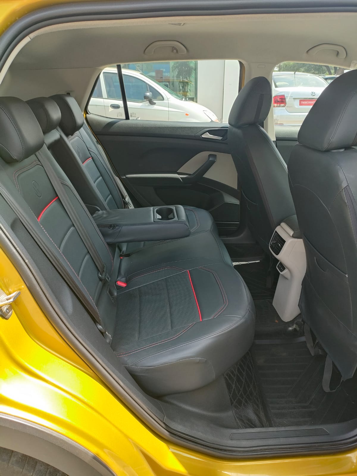 Volkswagen Taigun(2021-2023) Highline 1.0 Tsi At